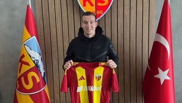 Денис Макаров.