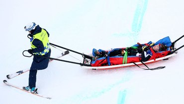 Фристайлисту Мелвиллу Айвзу диагностировали перелом ключицы после падения на Олимпиаде-2026