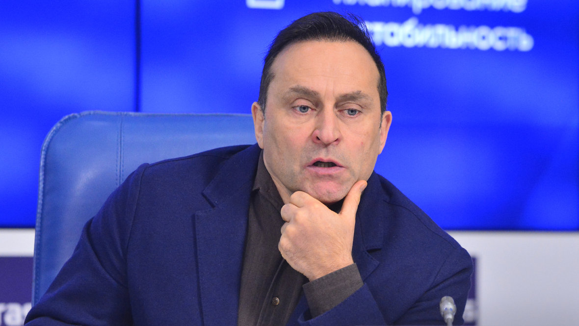 Дмитрий Свищев.