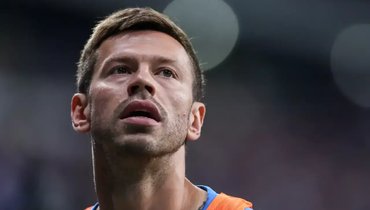 Уголовное дело по драке Смолова прекращено в связи с примирением сторон
