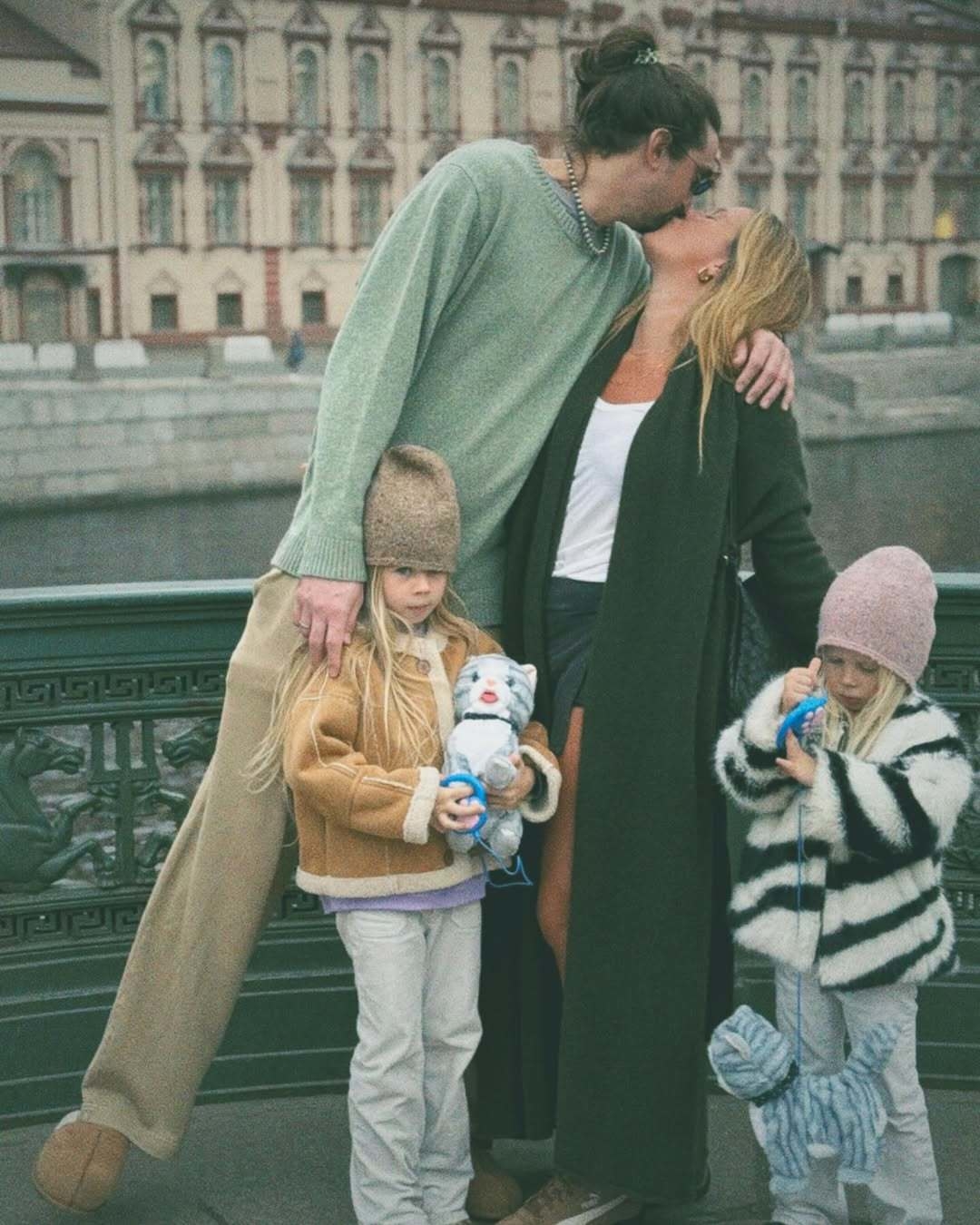 Алексей Швед с семьей.