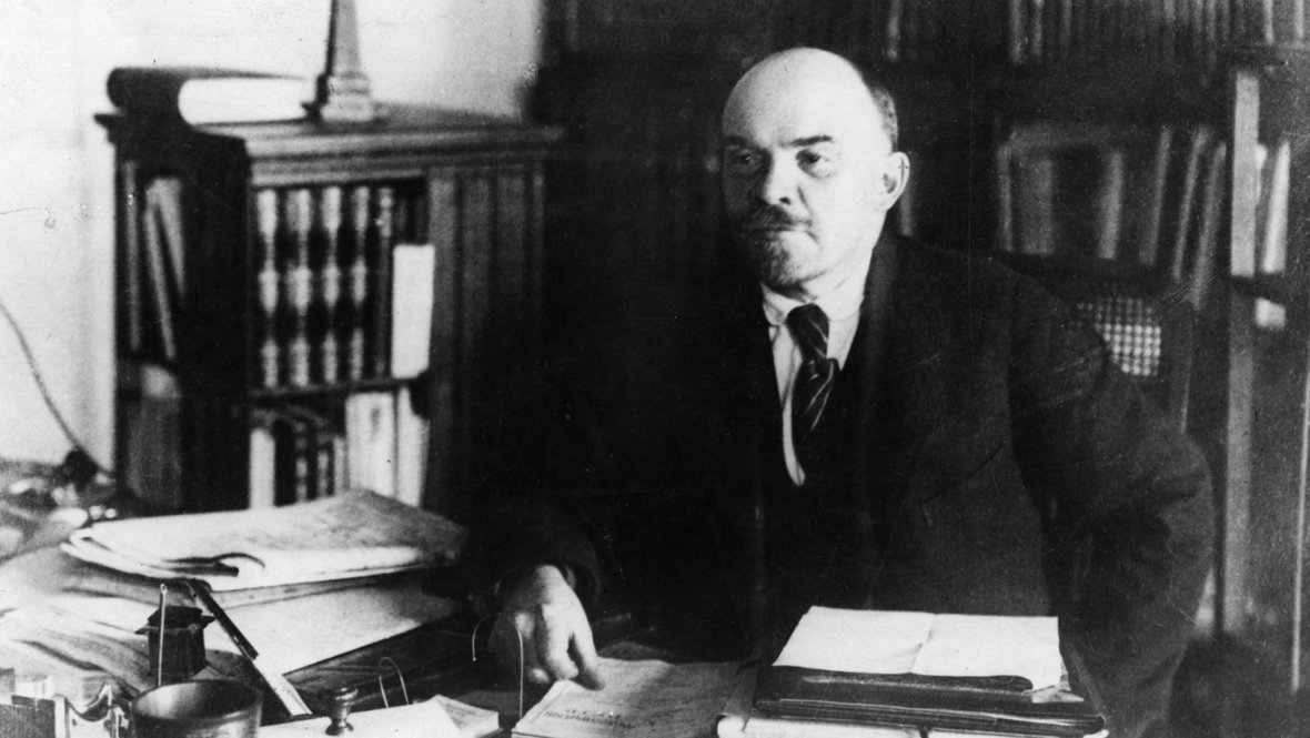 Владимир Ленин.