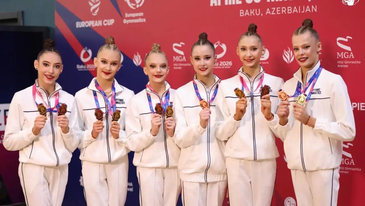 Николь Андрончик, Алина Прощалыкина, Нелли Реуцкая, Дарья Мельник, Злата Ремчукова, Алена Селиверстова.