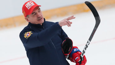 Брагин — о голах Третьяку: «Ему нужно было бросать низом, между клюшкой и щитком»