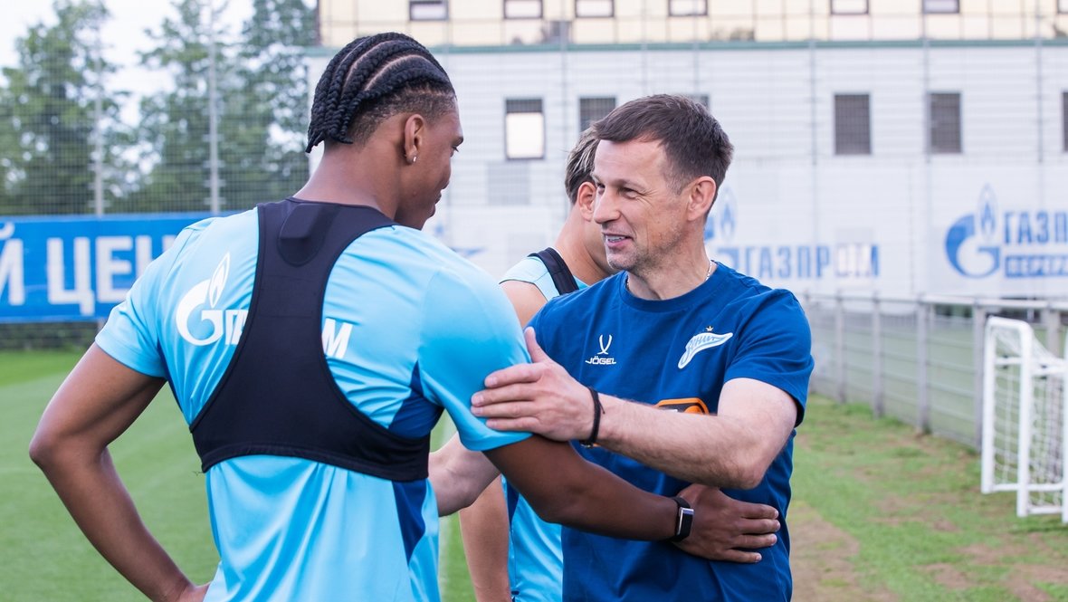 Фелипе Аугусто и Сергей Семак.