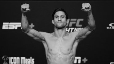 Действующий боец UFC умер во сне. Друг Чарльза Оливейры перенес сердечный приступ
