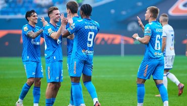 «Зенит» дома победил «Динамо» в матче 4-го тура РПЛ.