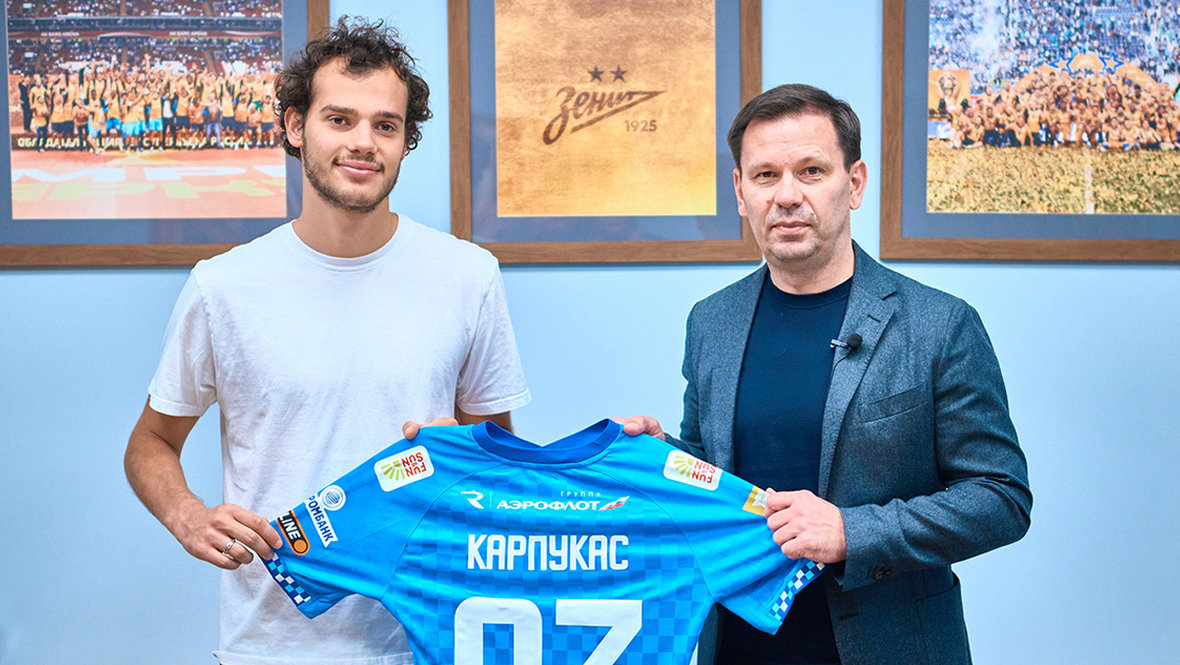 Артем Карпукас и Константин Зырянов.