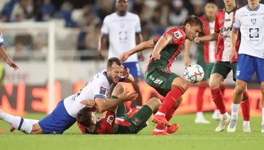 «Локомотив» в гостях обыграл «Балтику» (1:0).