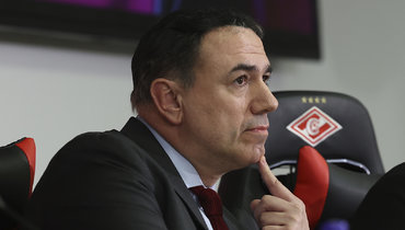 Франсис Кахигао.