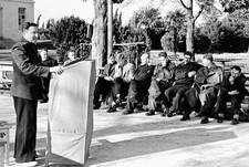 Март 1952 года. Леселидзе. Футболисты и тренеры сборной России на политзанятии. Фото "Спортархива"