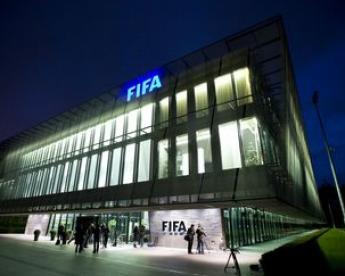 ФИФА отстранила фигурантов  коррупционного скандала. Пока временно