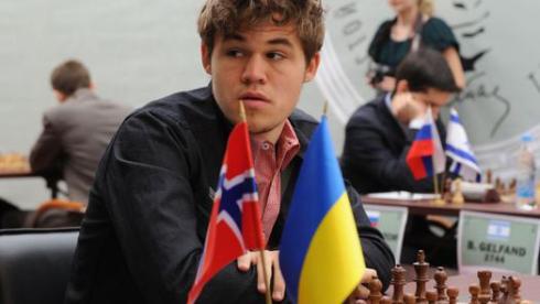 Финишный рывок принес Карлсену первый приз
