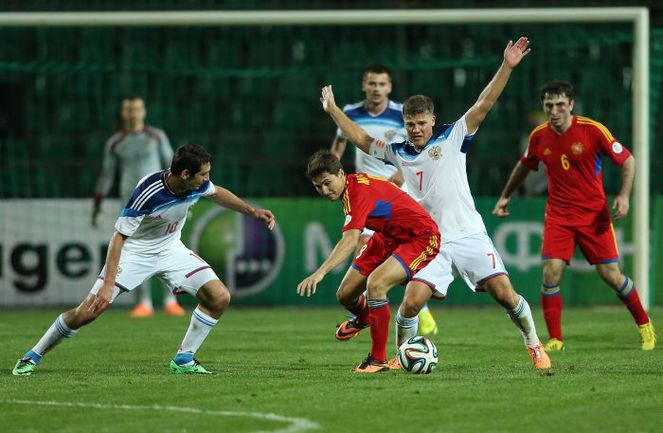 Спорт румынии. Футбольная команда Хамрун Спартанс. ФК Москва ЦСКА 2009 год фото.