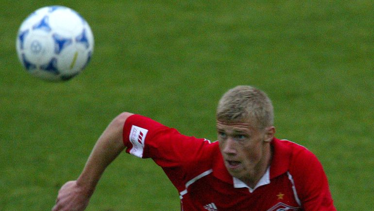 2002 год. Спартаковец Павел ПОГРЕБНЯК. Фото Александр ФЕДОРОВ,
