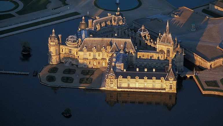 Замок рядом с Dolce Chantilly. Фото dolcechantilly Замок рядом с Dolce Chantilly. Фото dolcechantilly