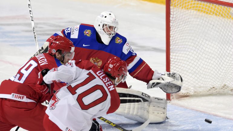 Суббота. Хельсинки. Россия - Дания - 4:3 ОТ. Томас ОЛЬСЕН выводит датчан вперед. Фото AFP Суббота. Хельсинки. Россия - Дания - 4:3 ОТ. Томас ОЛЬСЕН выводит датчан вперед. Фото AFP