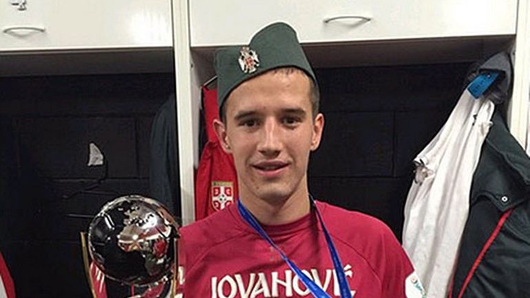 Вукашин ЙОВАНОВИЧ - чемпион мира-2015 U-20. Фото crvenazvezdafk.com Вукашин ЙОВАНОВИЧ - чемпион мира-2015 U-20. Фото crvenazvezdafk.com