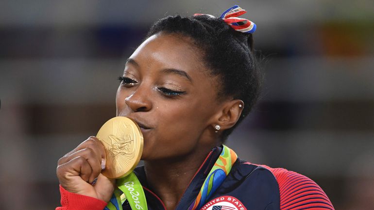 10-кратная чемпионка мира Симона БАЙЛЗ выиграла в Рио четыре золота. Фото AFP 10-кратная чемпионка мира Симона БАЙЛЗ выиграла в Рио четыре золота. Фото AFP
