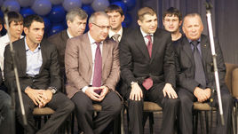 Алексей ГОЙХМАН (в центре).