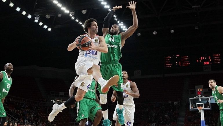 Милош ТЕОДОСИЧ (в белом). Фото Euroleague Милош ТЕОДОСИЧ (в белом). Фото Euroleague