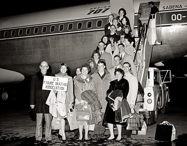Сборная США по фигурному катанию 1961 года. Фото ESPN Сборная США по фигурному катанию 1961 года. Фото ESPN