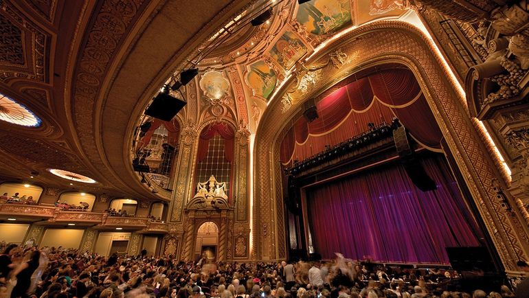 Wang Theatre. Фото bochcenter.org Wang Theatre. Фото bochcenter.org