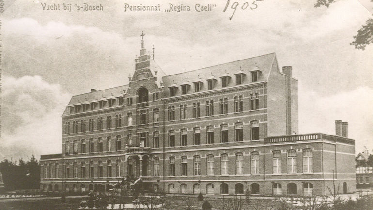 Так выглядела Language Institute Regina Coeli в 1905 году. Фото www.reginacoeli.com Так выглядела Language Institute Regina Coeli в 1905 году. Фото www.reginacoeli.com