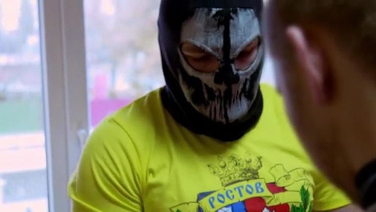 Ростовский фанат. Фото Кадр из фильма BBC Ростовский фанат. Фото Кадр из фильма BBC