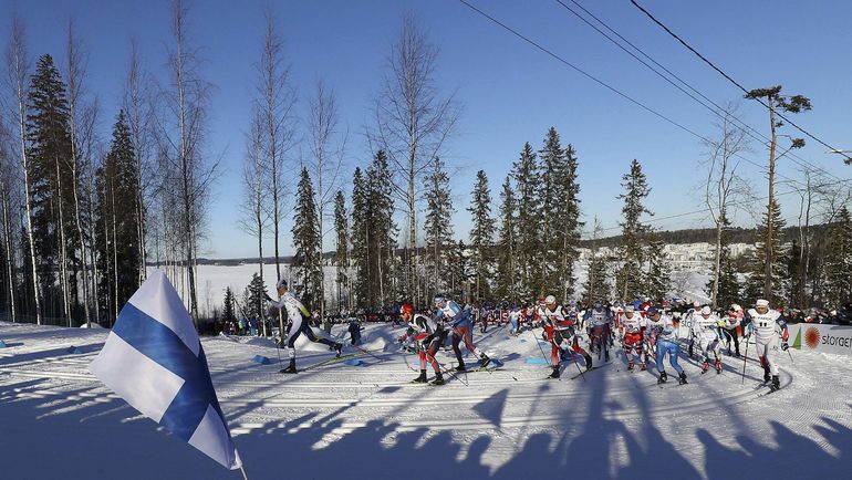 Лыжники во время скиатлона. Фото REUTERS Лыжники во время скиатлона. Фото REUTERS