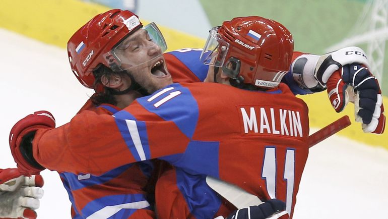 Александр ОВЕЧКИН и Евгений МАЛКИН. Фото REUTERS Александр ОВЕЧКИН и Евгений МАЛКИН. Фото REUTERS