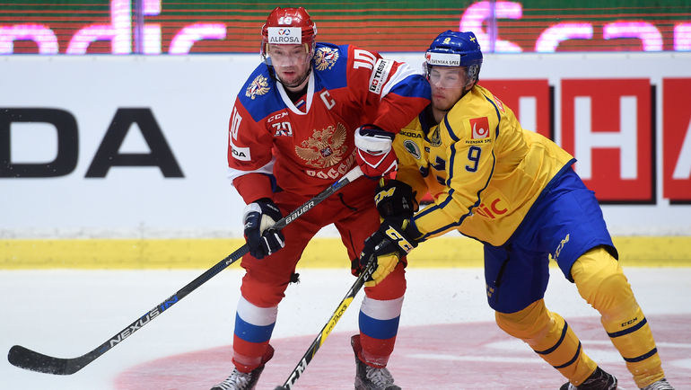 Сергей МОЗЯКИН (слева). Фото Юрий КУЗЬМИН, photo.khl.ru Сергей МОЗЯКИН (слева). Фото Юрий КУЗЬМИН, photo.khl.ru